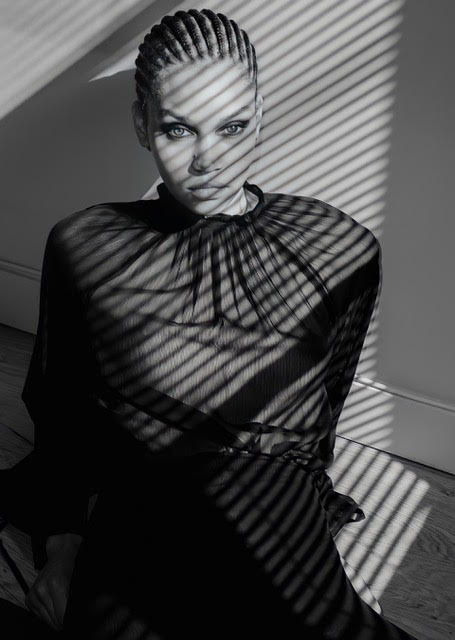 YANK,Agence de talents,Transcender l'ordinaire,Pont entre talent et projet,Fusion magique,Individu pièce maîtresse,Histoire captivante,Expertise,Dénicher des perles rares,Artistes brillants,Touche unique,Suivi de carrière,Casting pour projets d'envergure,Réseau,Créateurs de contenu,Accompagnement professionnel,Camille p.,Camille